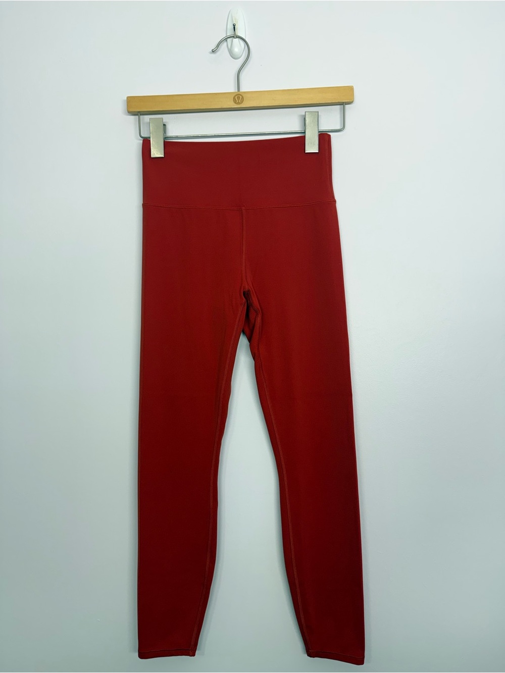 59: Vuori AllTheFeels™ Legging Scarlet? Size Small 24.5” inseam